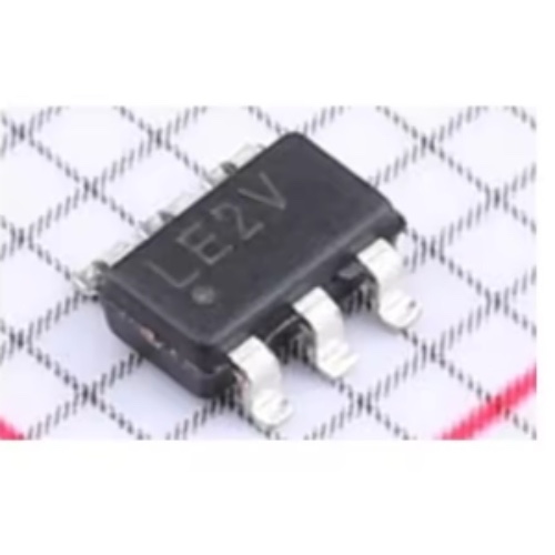 Original New PIC10LF322T-I/OT electronic components 8bit microcontroller PIC10LF322-I/OT ic MCU chip pic10lf322 - Image 1